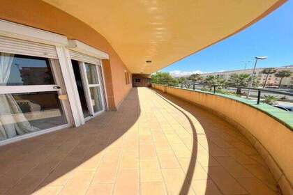 Flat for sale in San luis de sabinillas, Málaga. 