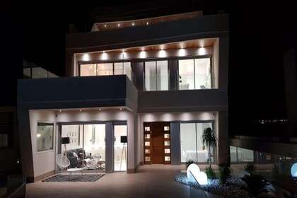 House for sale in Orihuela-Costa, Alicante. 