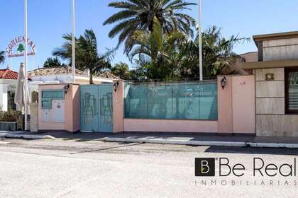 Commercial premise for sale in Estepona, Málaga. 