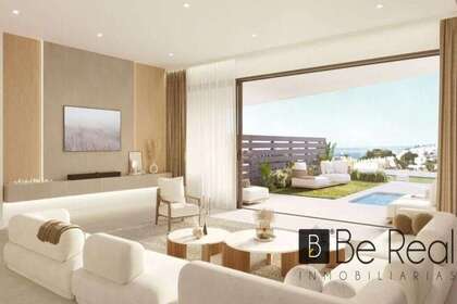 Flat for sale in Fuengirola, Málaga. 