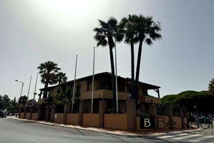 Office for sale in Estepona, Málaga. 