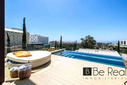Flat for sale in Benalmádena, Málaga. 