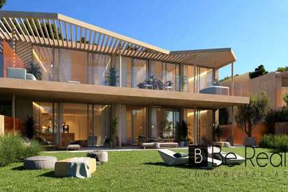 House for sale in Benalmádena, Málaga. 
