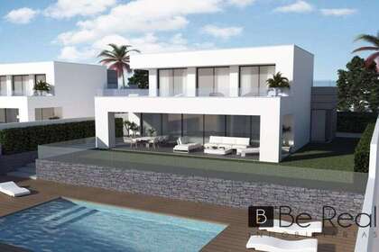 House for sale in Manilva, Málaga. 