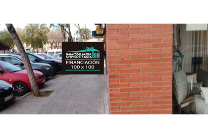 Commercial premise for sale in Tarragona. 