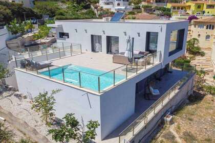House for sale in Benitachell/Poble Nou de Benitatxell (el), Alicante. 
