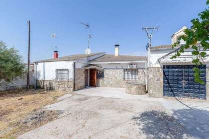 House for sale in Lominchar, Toledo. 