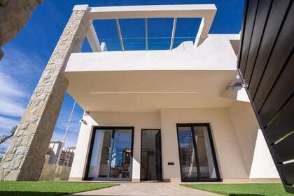 Huizen verkoop in Pilar de la Horadada, Alicante. 