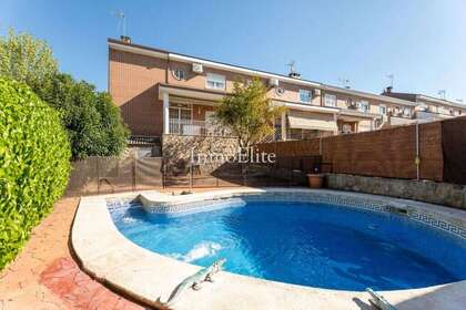 Chalet Adosado venta en Sevilla la Nueva, Madrid. 