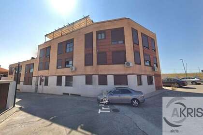 平 出售 进入 Bargas, Toledo. 