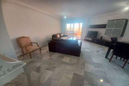 Flat for sale in San luis de sabinillas, Málaga. 