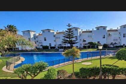 Flat for sale in San luis de sabinillas, Málaga. 