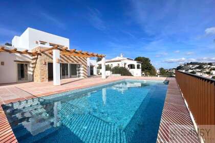 House for sale in Pedreguer, Alicante. 