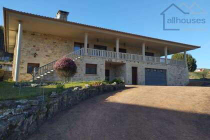 House for sale in Rosal (O), Pontevedra. 