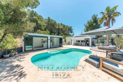 House for sale in San José / Sant Josep de Sa Talaia, Baleares (Illes Balears), Ibiza. 