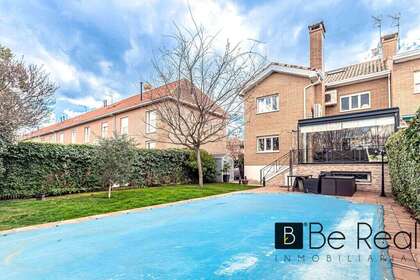 House for sale in Villanueva de la Cañada, Madrid. 