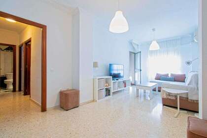 Flat for sale in Sevilla. 