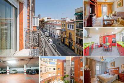 Flat for sale in Sevilla. 
