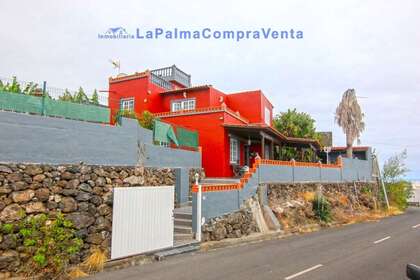 House for sale in Tijarafe, Santa Cruz de Tenerife, La Palma. 