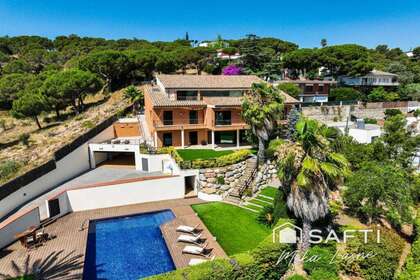 House for sale in Cabrils, Barcelona. 