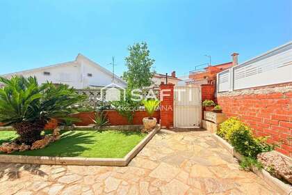 House for sale in Abrera, Barcelona. 