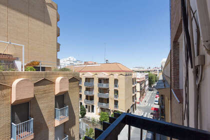Flat for sale in Sevilla. 