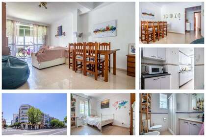 Flat for sale in Sevilla. 