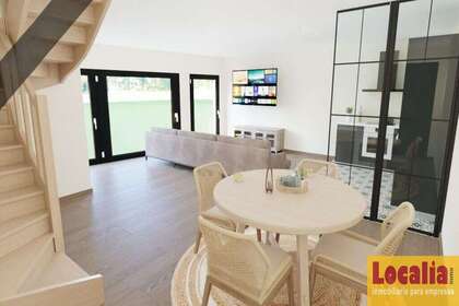 Duplex/todelt hus til salg i Torrelavega, Cantabria. 