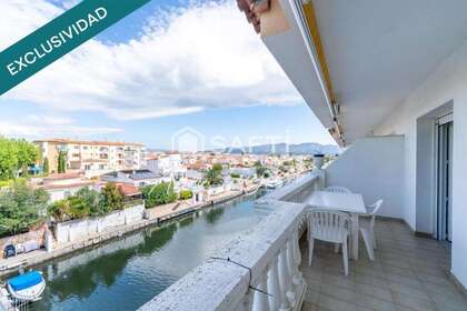Apartment for sale in Empuriabrava, Girona. 