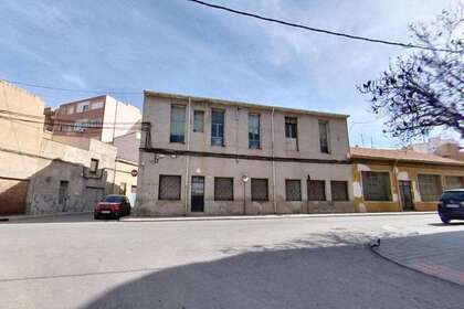 Handelspanden verkoop in Elda, Alicante. 