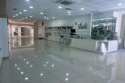 Handelspanden verkoop in Almoradí, Alicante. 