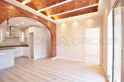 Flat for sale in Barcelona. 