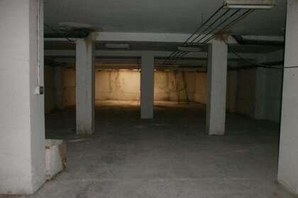 Commercial premise for sale in Tarragona. 