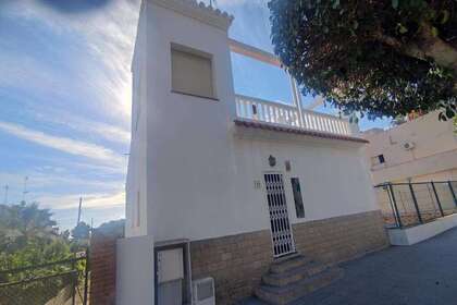 House for sale in Tarragona. 