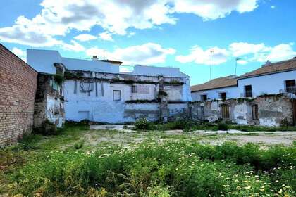 Terreno urbano venta en Écija, La Campiña, Sevilla. 