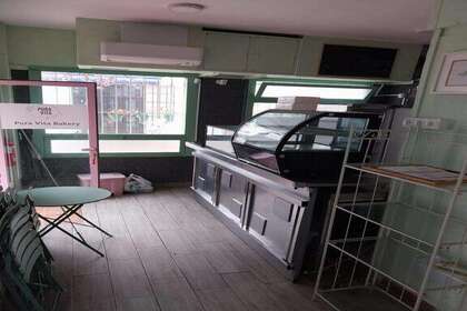 Handelspanden verkoop in Estepona, Málaga. 