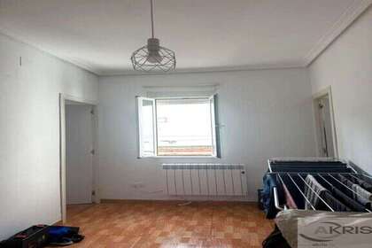 平 出售 进入 Madrid. 