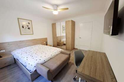 Flat for sale in Barcelona. 