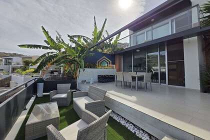 Дом в Torrent, Valencia. 