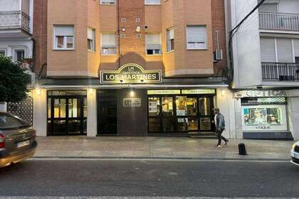 Local comercial venta en San Juan de Aznalfarache, Aljarafe, Sevilla. 