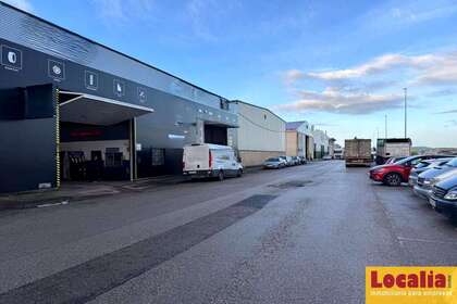 Nave industrial en Maliaño, Cantabria. 