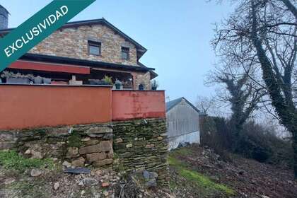 Country house for sale in Toral de los Guzmanes, León. 