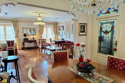 Duplex/todelt hus til salg i Salamanca. 