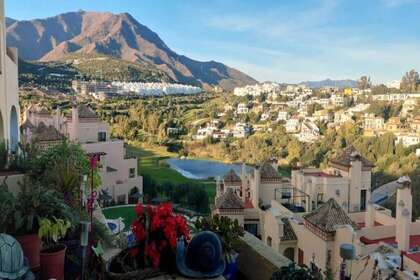 平 进入 Estepona, Málaga. 