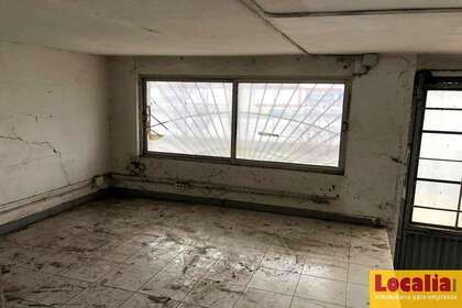 Commercial premise for sale in Santander, Cantabria. 