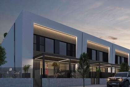 Cluster house for sale in Dolores, Alicante. 