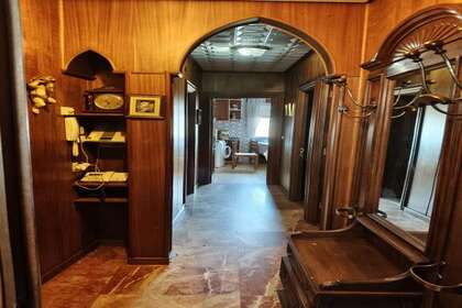 大厦 出售 进入 Lugo. 