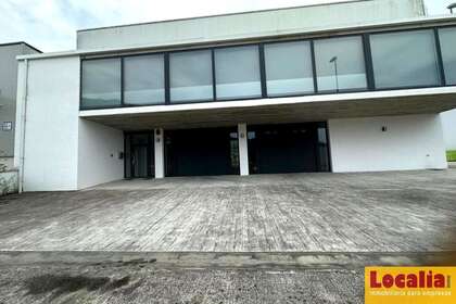 Warehouse for sale in Ramales de la Victoria, Cantabria. 