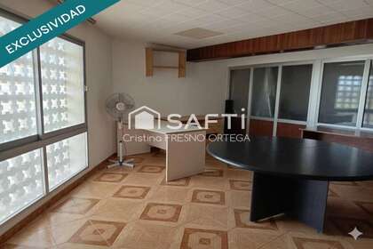 Premissa comercial venda em Deltebre, Tarragona. 