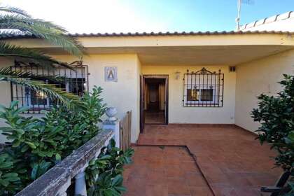 House for sale in Burguillos de Toledo. 